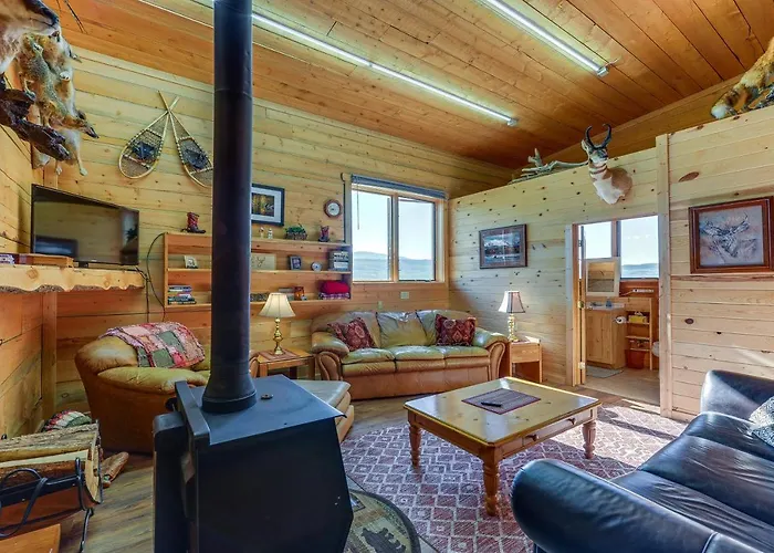Cozy W/ Wind River Mtn Views Cora