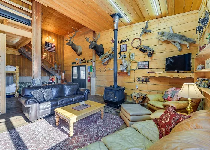 Cozy W/ Wind River Mtn Views *